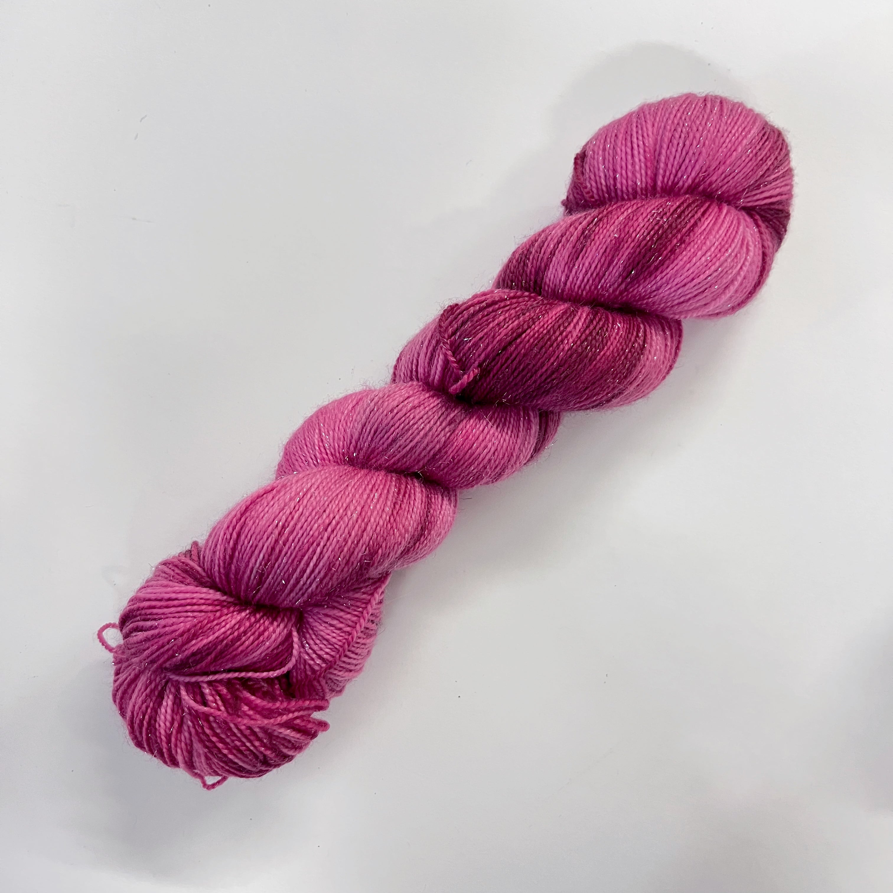 Berry Color Yarn Red Berries Sparkle Sock Yarn โ Greenlambkin Yarn