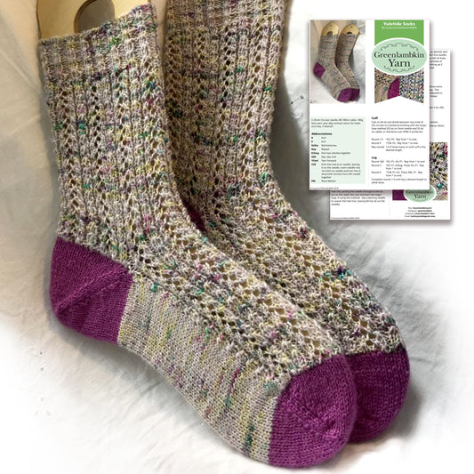 Yuletide Socks Knitting Pattern